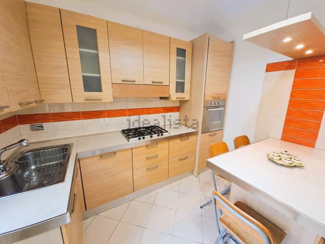 Appartamento in affitto di 90 m² in Via degli Ontani