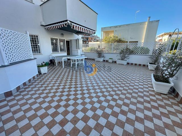 Appartamento in affitto di 90 m² in Via dei Fiori