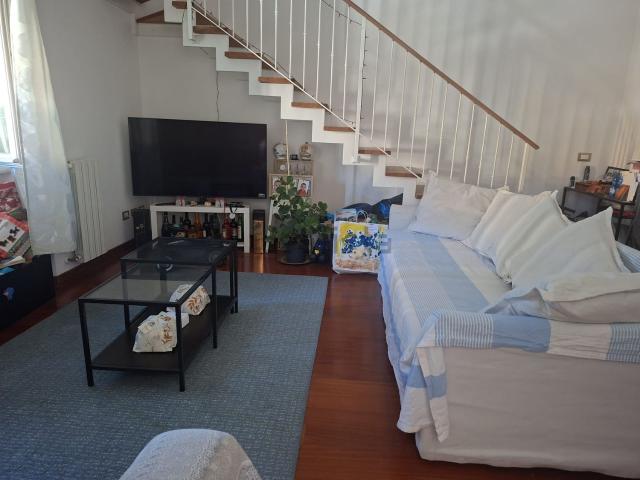 Appartamento in affitto di 90 m² in Via dei Fulgidi