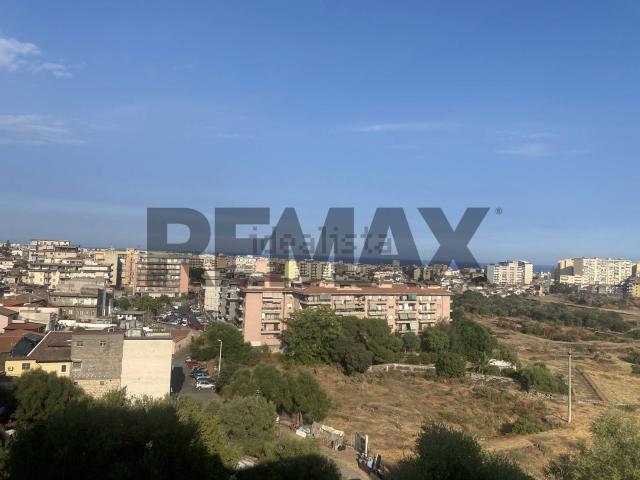 Appartamento in affitto di 90 m² in Via dei Piccioni, 40