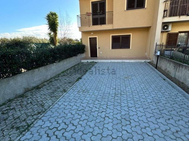 Appartamento in affitto di 90 m² in Via dei Tulipani, 12