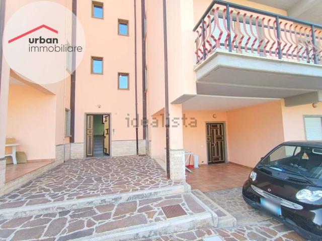 Appartamento in affitto di 90 m² in Via della Madonnella, 12