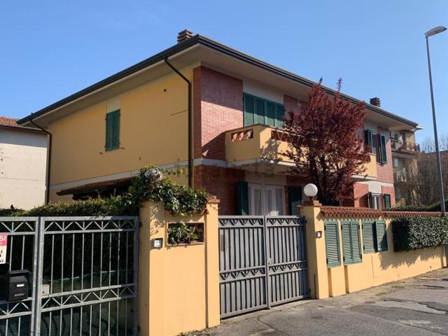 Appartamento in affitto di 90 m² in Via Esperanto, 2