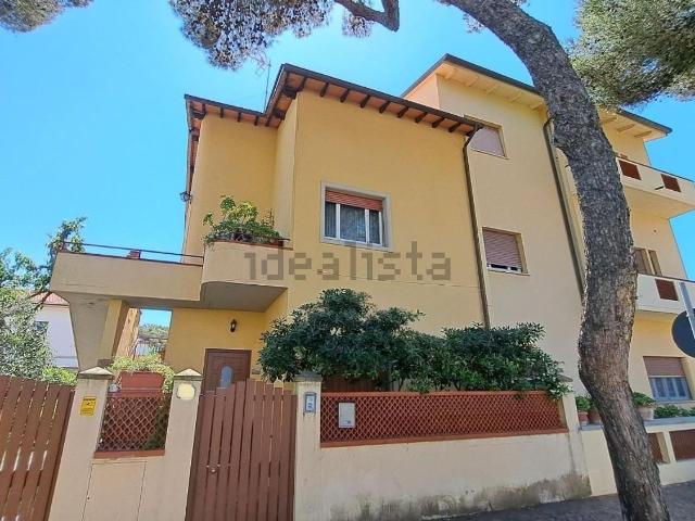 Appartamento in affitto di 90 m² in Via Filippo Corridoni