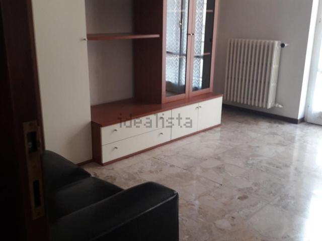 Appartamento in affitto di 90 m² in Via Francesco Giarelli
