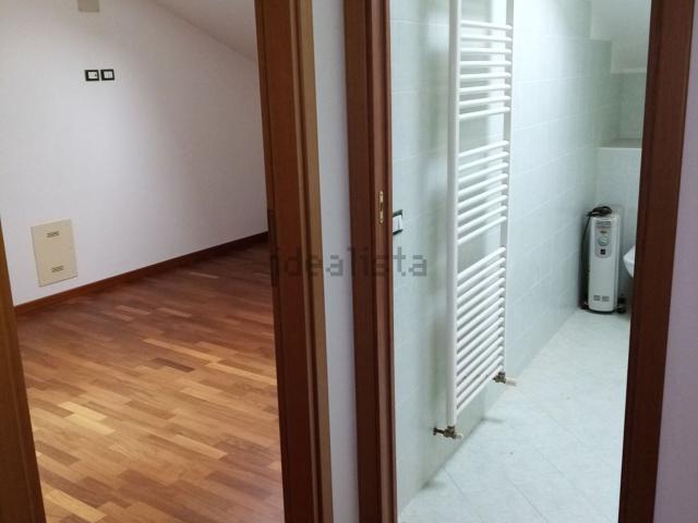 Appartamento in affitto di 90 m² in Via G. Garibaldi