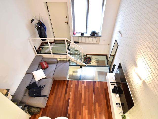 Appartamento in affitto di 90 m² in Via Gaetano de Castillia, 24