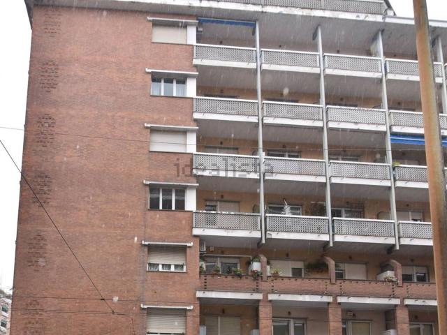 Appartamento in affitto di 90 m² in Via Genova, 123
