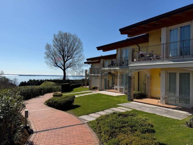 Appartamento in affitto di 90 m² in Via Giovanni Pascoli, 18