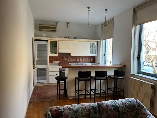 Appartamento in affitto di 90 m² in Via Giovanni Pascoli