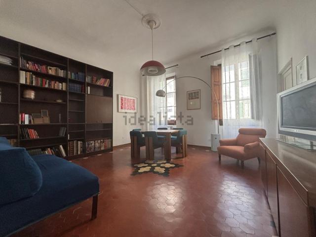 Appartamento in affitto di 90 m² in Via Giovanni Pascoli