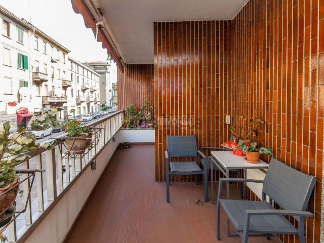 Appartamento in affitto di 90 m² in Via Giovita Scalvini