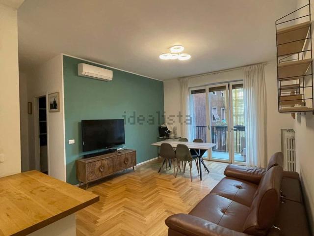Appartamento in affitto di 90 m² in Via Giuseppe Massarenti, 27