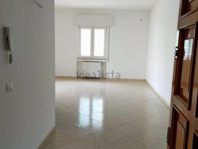 Appartamento in affitto di 90 m² in Via Giuseppe Mazzini, 76