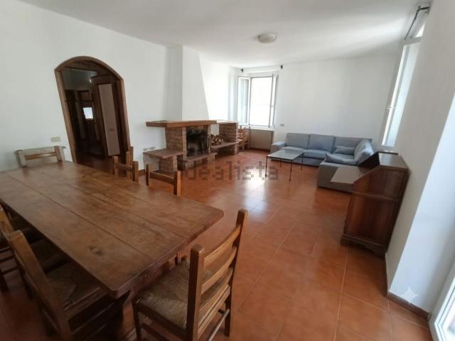 Appartamento in affitto di 90 m² in Via Goffredo Mameli