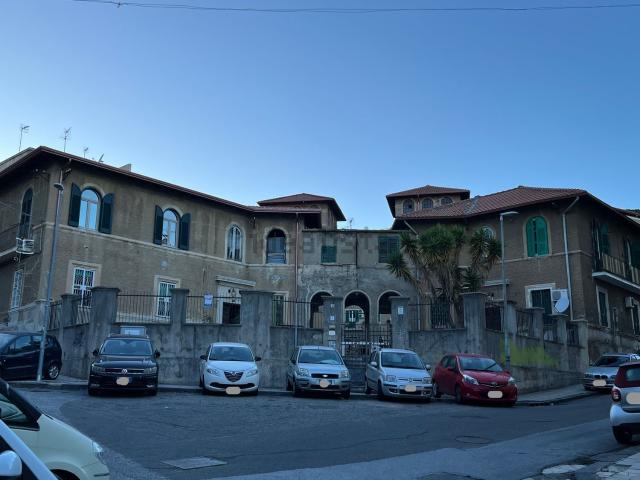 Appartamento in affitto di 90 m² in Via Grattoni, 1