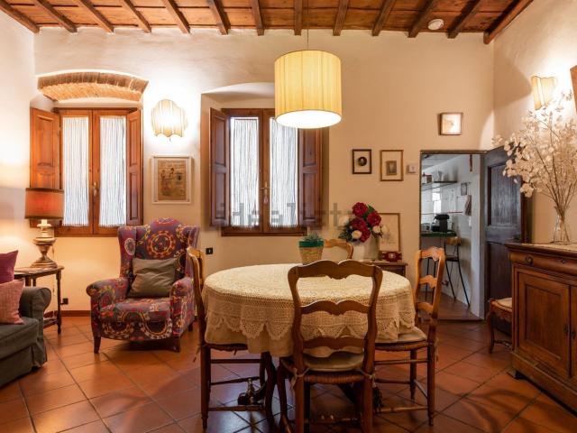 Appartamento in affitto di 90 m² in Via Guelfa, 66
