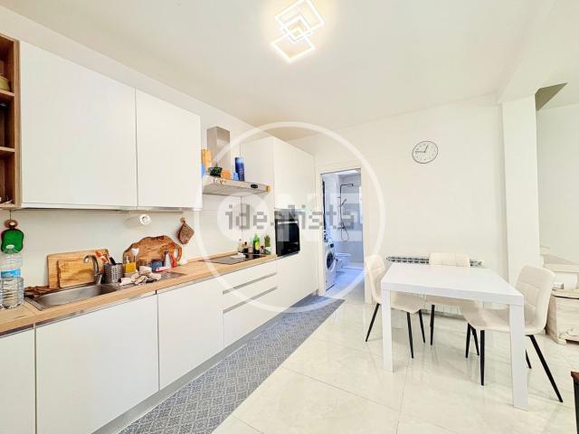 Appartamento in affitto di 90 m² in Via IV Novembre, 76