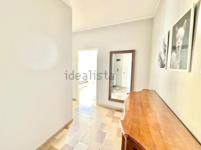 Appartamento in affitto di 90 m² in Via Livorno, 5