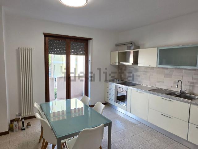 Appartamento in affitto di 90 m² in Via Marchi