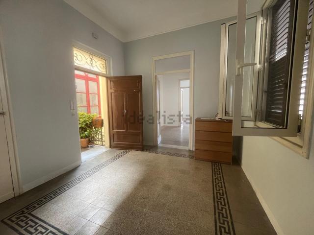 Appartamento in affitto di 90 m² in Via Mariano Stabile, 49