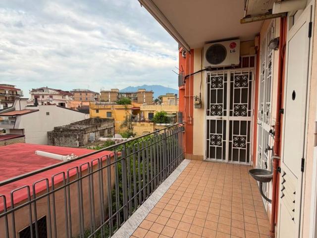 Appartamento in affitto di 90 m² in Via Mauro Leone