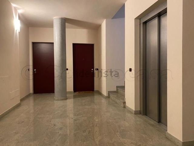 Appartamento in affitto di 90 m² in Via Moncenisio