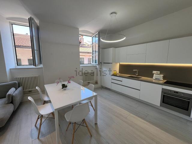 Appartamento in affitto di 90 m² in Via Museo, 34