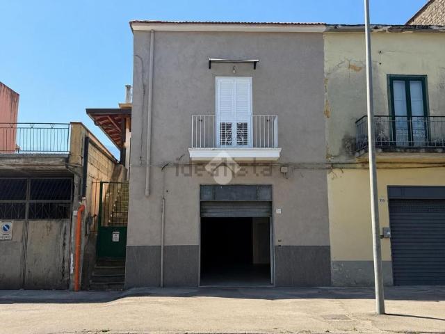 Appartamento in affitto di 90 m² in Via Nazionale, 141