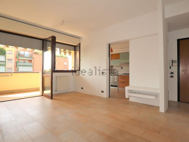 Appartamento in affitto di 90 m² in Via Nino Bertocchi