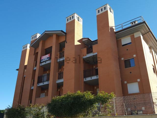 Appartamento in affitto di 90 m² in Via Nicola Cappelli, 77