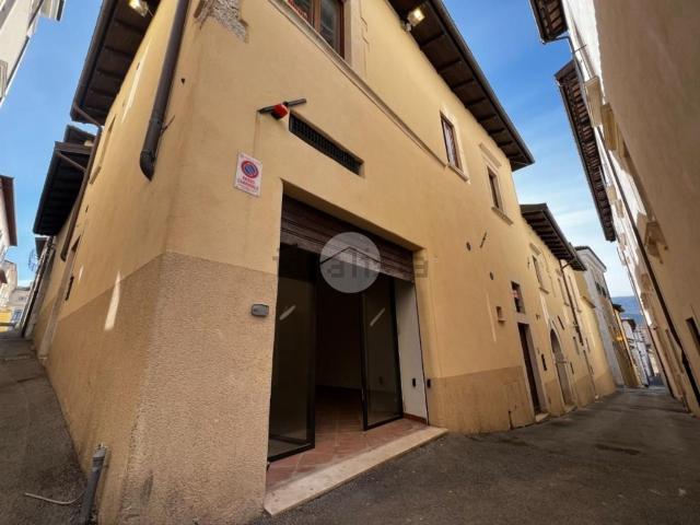 Appartamento in affitto di 90 m² in Via Pavesi, 9