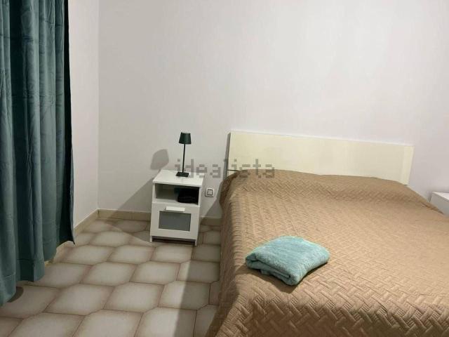 Appartamento in affitto di 90 m² in Via Petrarca Francesco, 35