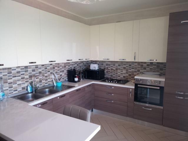Appartamento in affitto di 90 m² in Via Pezzolo