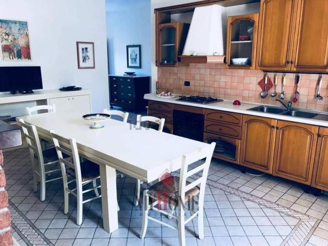 Appartamento in affitto di 90 m² in Via Piemonte