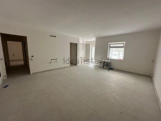 Appartamento in affitto di 90 m² in Via Poggio Vallesana, 8
