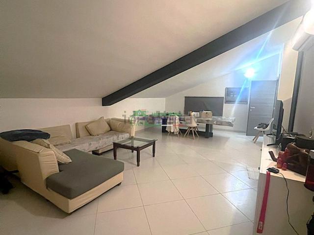 Appartamento in affitto di 90 m² in Via Prof. Carmelo Minardi