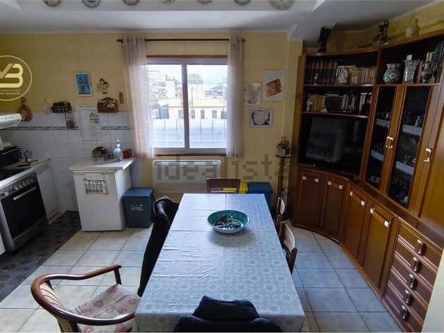 Appartamento in affitto di 90 m² in Via Rocca Romana, 53