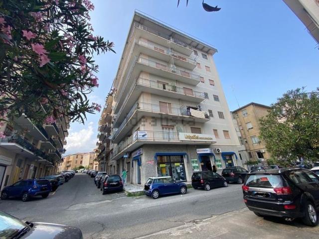 Appartamento in affitto di 90 m² in Via Scaramuzzino