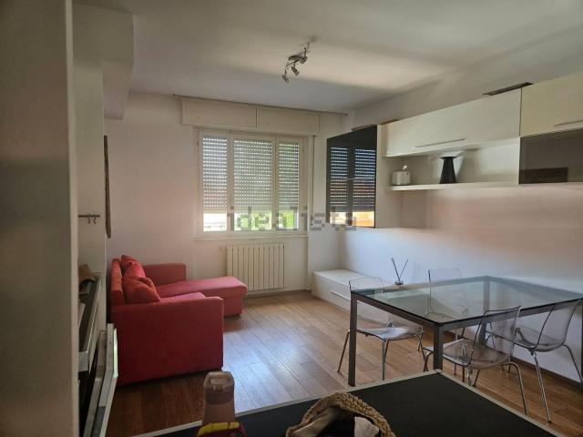 Appartamento in affitto di 90 m² in Via Santini, 48