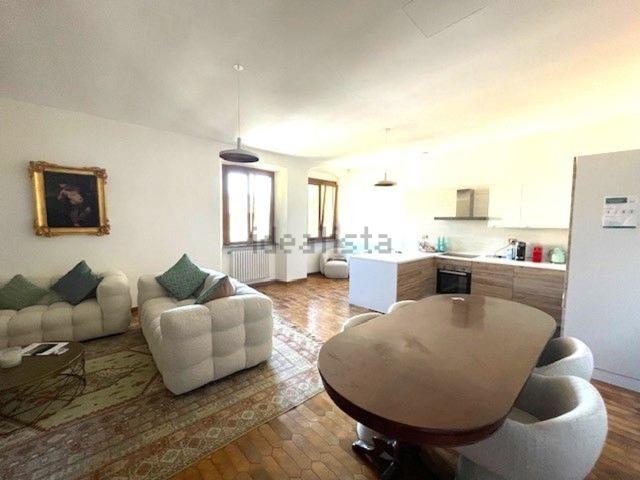 Appartamento in affitto di 90 m² in Via San Francesco