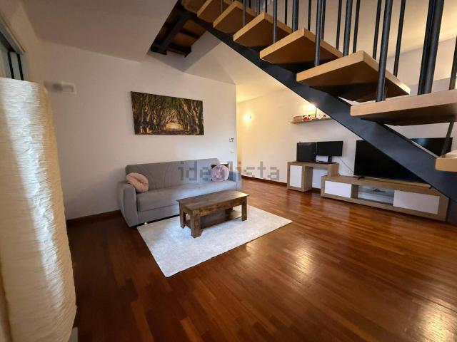 Appartamento in affitto di 90 m² in Via Sandro Pertini, 17