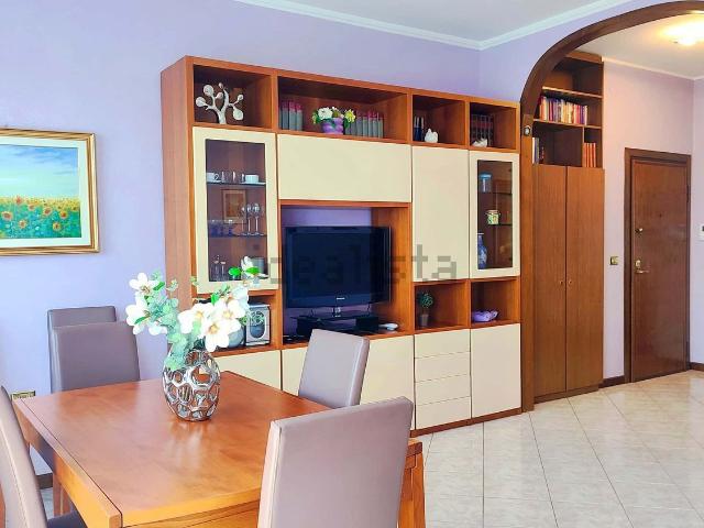 Appartamento in affitto di 90 m² in Via Sem Benelli