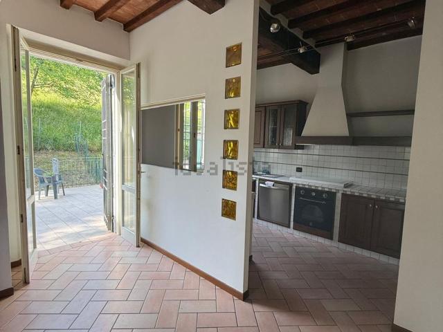 Appartamento in affitto di 90 m² in Via Statale Ovest, 52