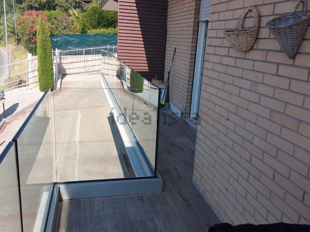 Appartamento in affitto di 90 m² in Viale Margherita D&apos Austria, 67