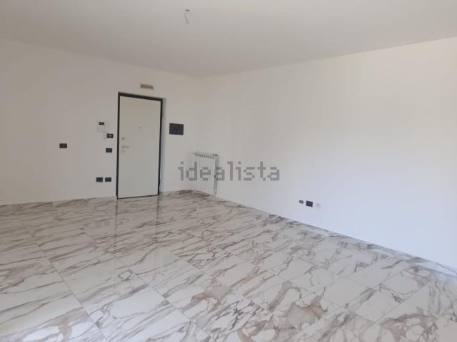 Appartamento in affitto di 90 m² in Viale Abramo Lincoln, 198