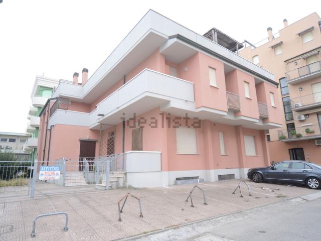 Appartamento in affitto di 90 m² in Viale Carso, 2