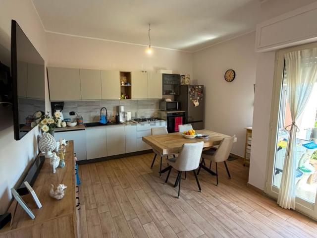 Appartamento in affitto di 90 m² in Viale della Stazione