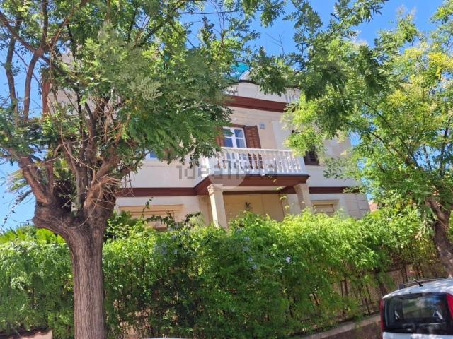 Appartamento in affitto di 90 m² in Viale delle Sirene, 13