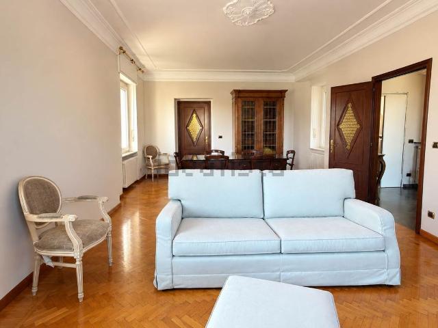 Appartamento in affitto di 90 m²
